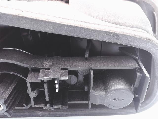 Feu arriere secondaire droit (feux) RENAULT LAGUNA 2 PHASE 2 Essence - 1
