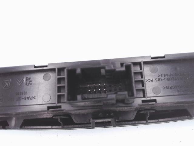 Bouton de warning PEUGEOT 308 1 PHASE 1 Diesel - 1