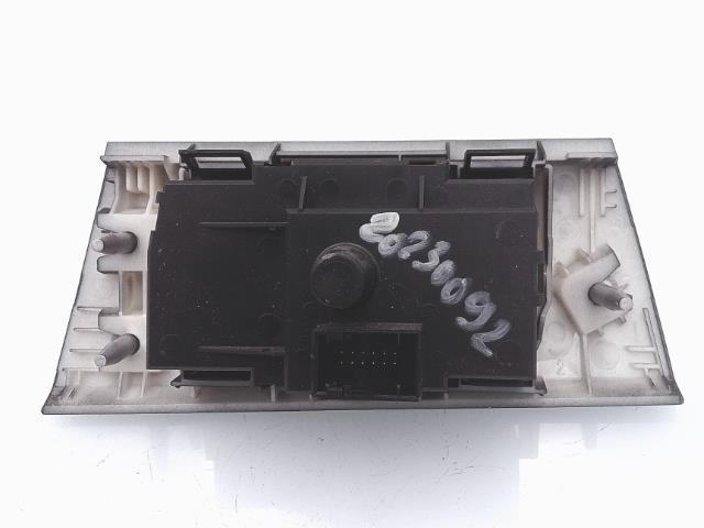Commande de phare BMW SERIE 3 E90 PHASE 1 Diesel - 1