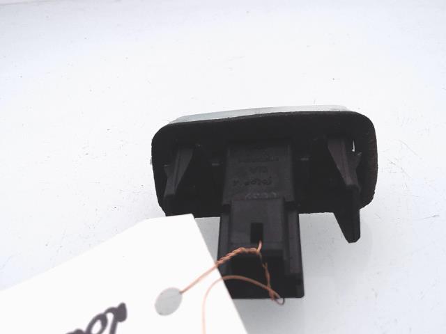 Eclairage de plaque PEUGEOT 206 PHASE 1 Essence - 1