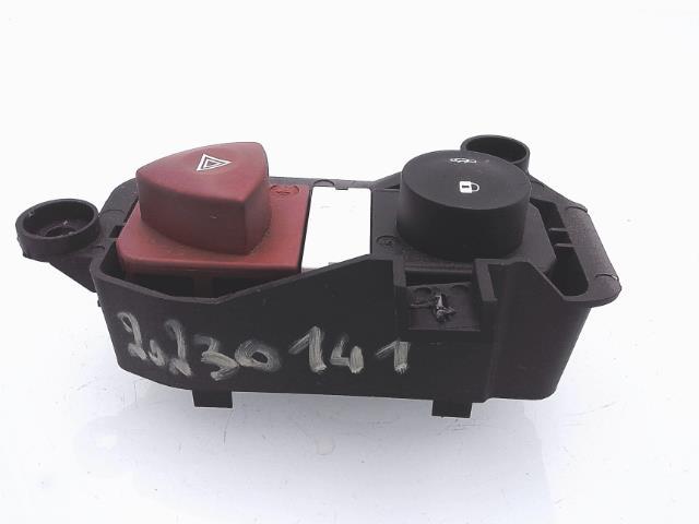 Bouton de warning RENAULT SCENIC 2 PHASE 1 Diesel - 1