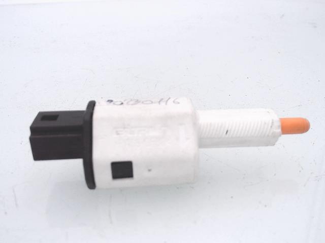 Contacteur feu stop RENAULT SCENIC 3 PHASE 1 Diesel - 1