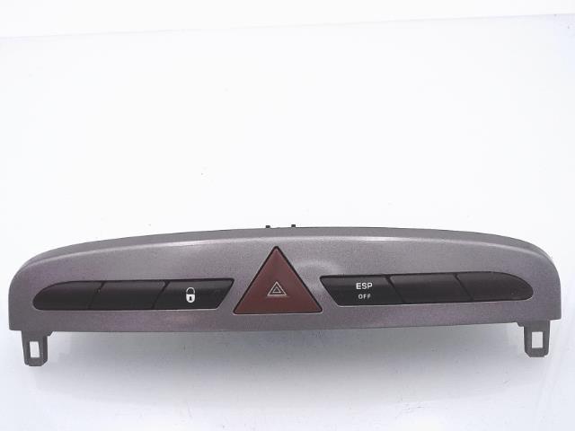 Bouton de warning PEUGEOT 308 1 PHASE 1 Diesel - 1