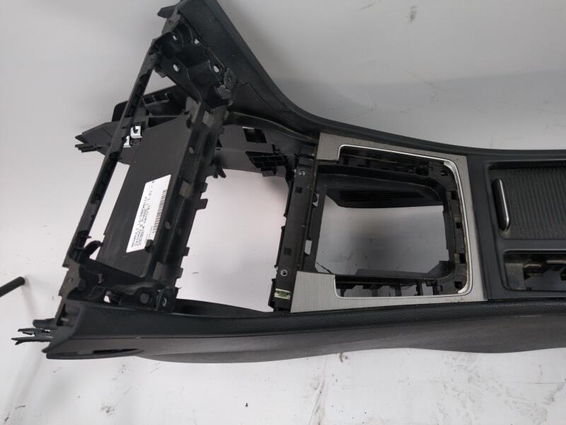 Console central (interieur plastique) VOLKSWAGEN GOLF 7 PHASE 1 BREAK Diesel - 1
