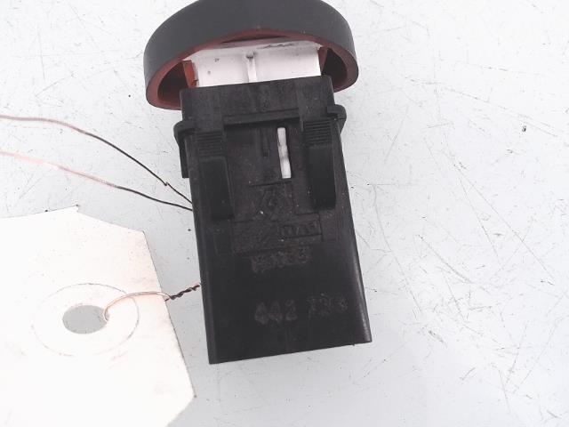 Bouton de warning RENAULT CLIO 2 PHASE 2 Essence - 1