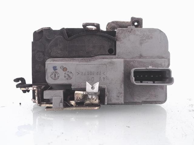 Serrure avant droit PEUGEOT 306 BREAK Diesel - 1