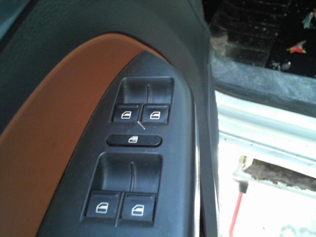 Interruttore alzacristalli VOLKSWAGEN TOURAN 1 PHASE 2 Diésel - 1