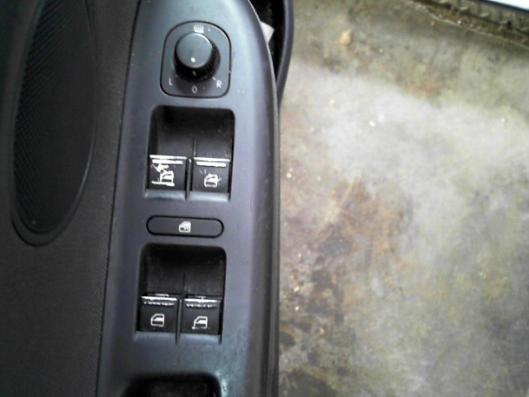 Interruptor de elevalunas VOLKSWAGEN GOLF PLUS PHASE 1 Diésel - 1