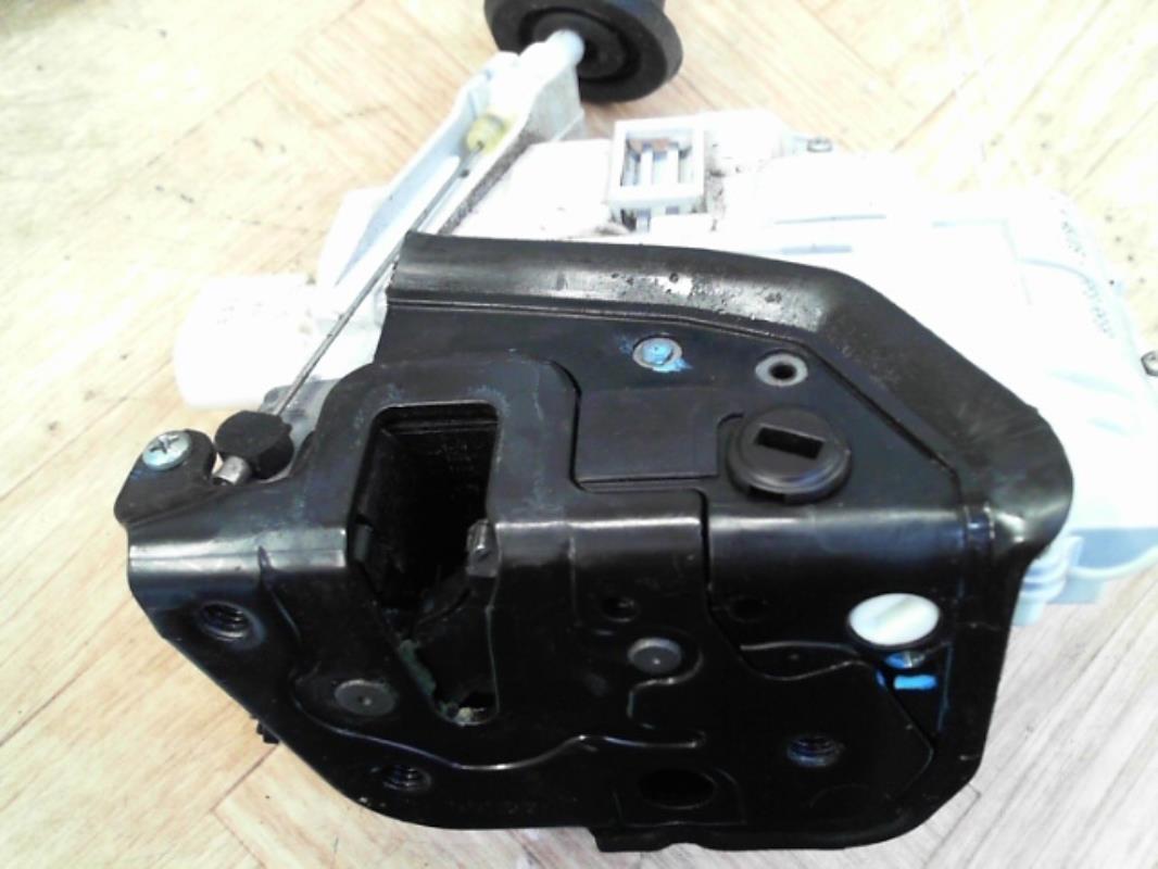 Chiusura centralizzata posteriore destra AUDI A4 2 RS4 PHASE 2  - 1