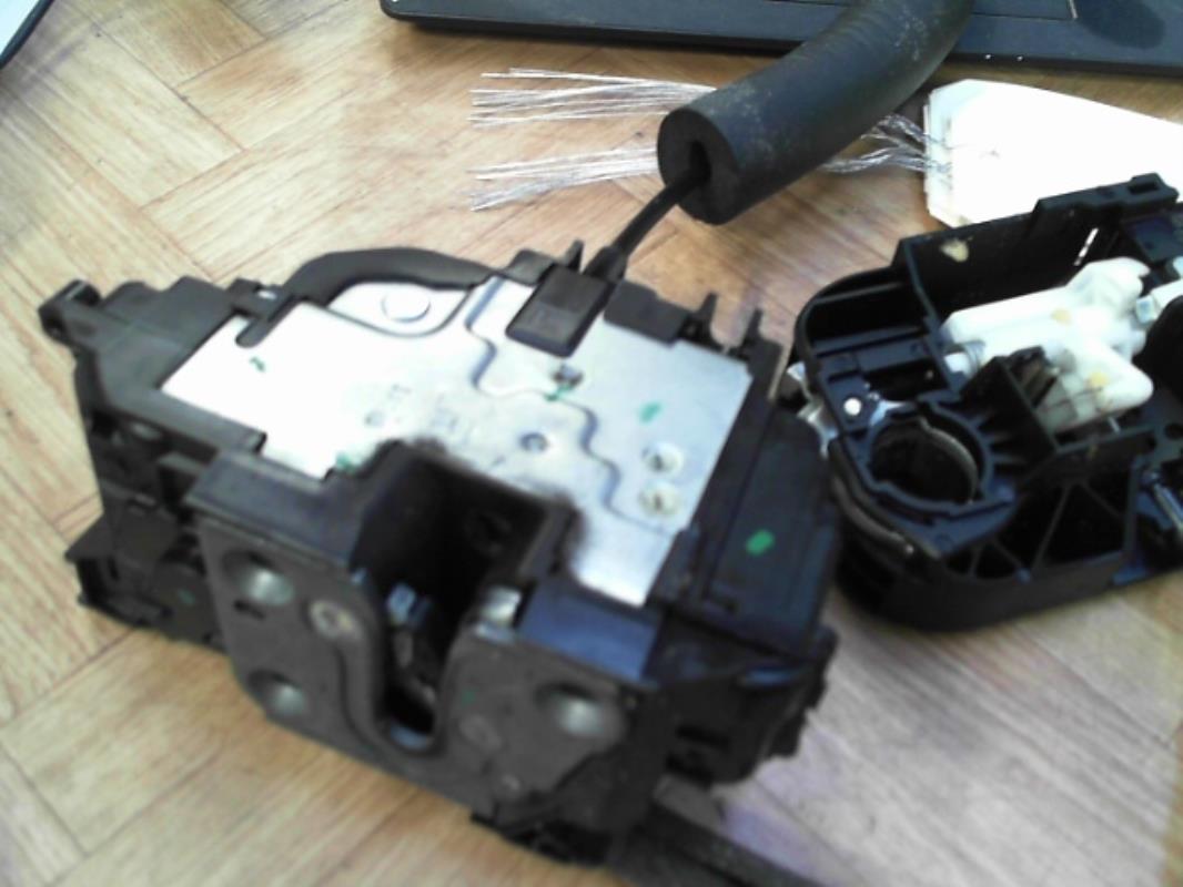 Chiusura centralizzata anteriore destra RENAULT MEGANE 3 PHASE 2 BREAK Gasolina - 1