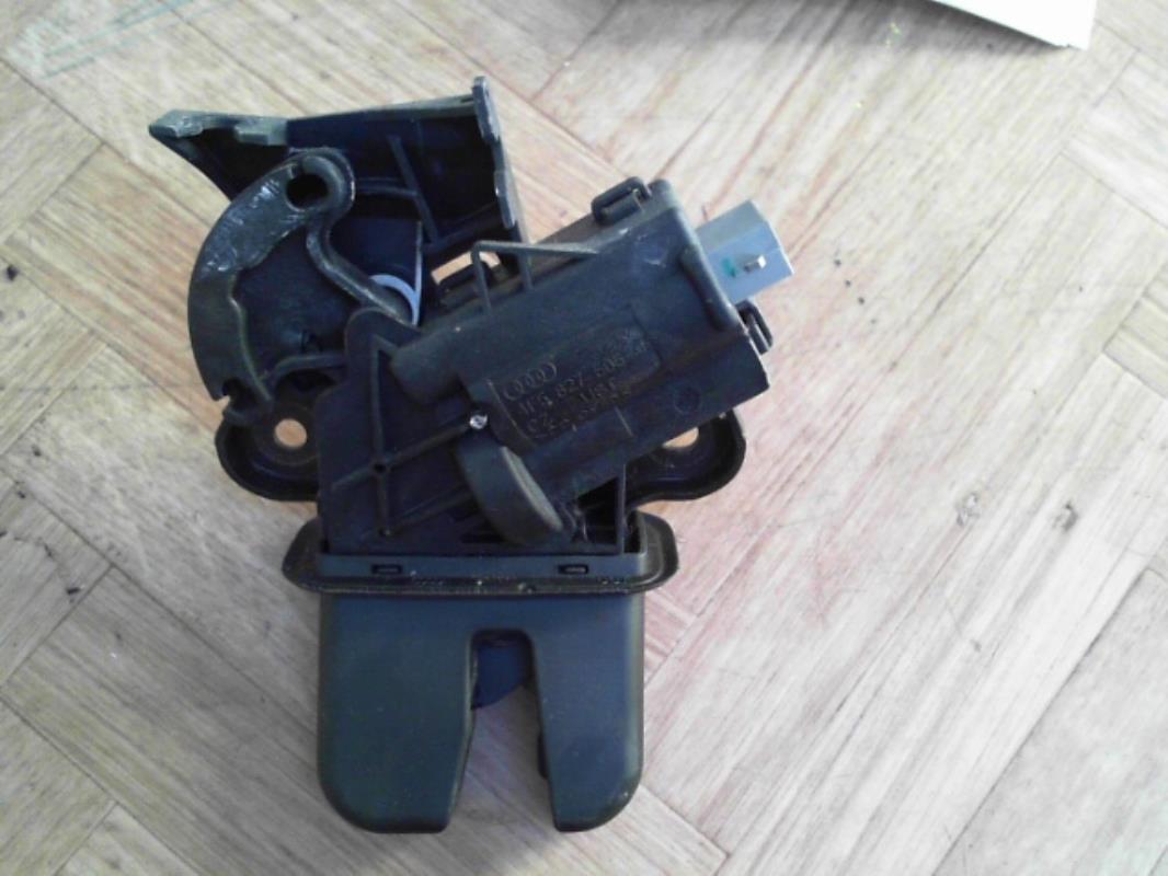 Fermeture centralisee coffre AUDI A4 2 RS4 PHASE 2  - 1
