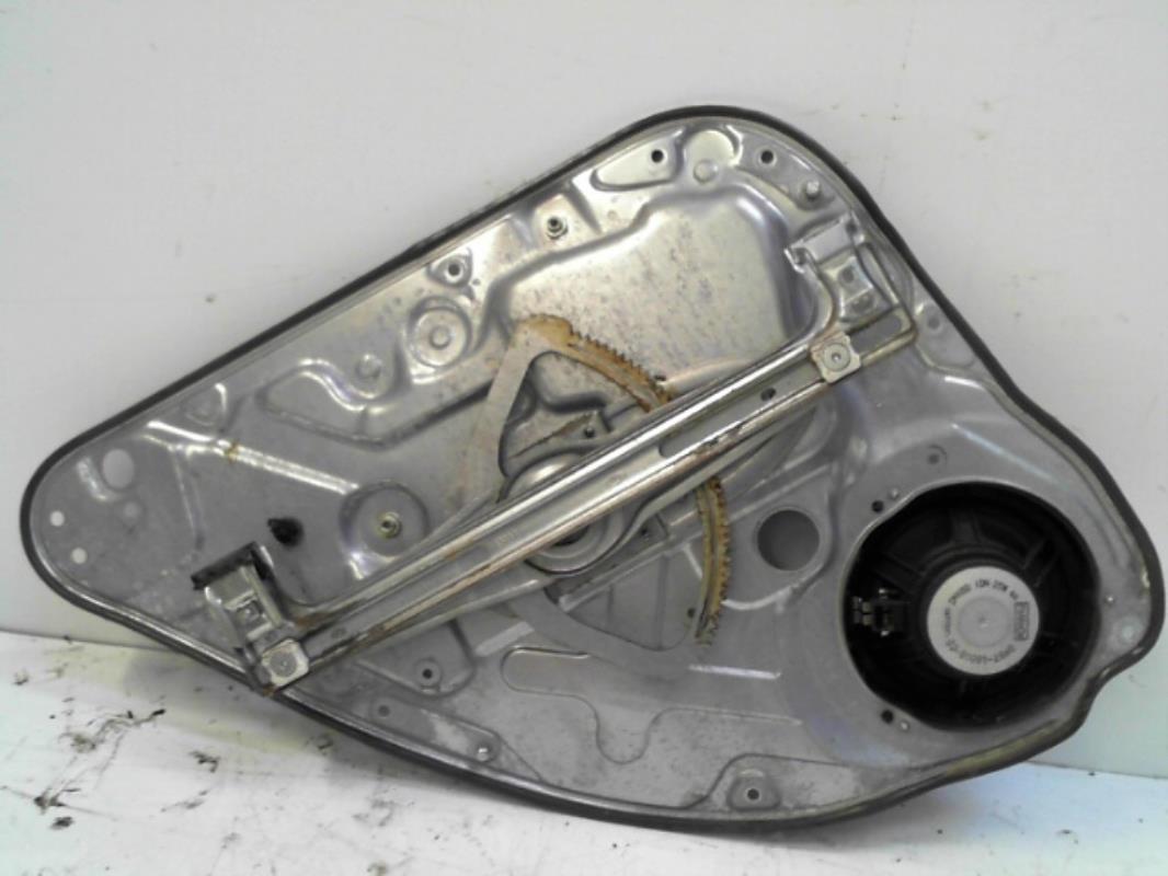 Alzacristalli manuale posteriore destro FORD FOCUS 2 PHASE 2 BREAK Diésel - 1