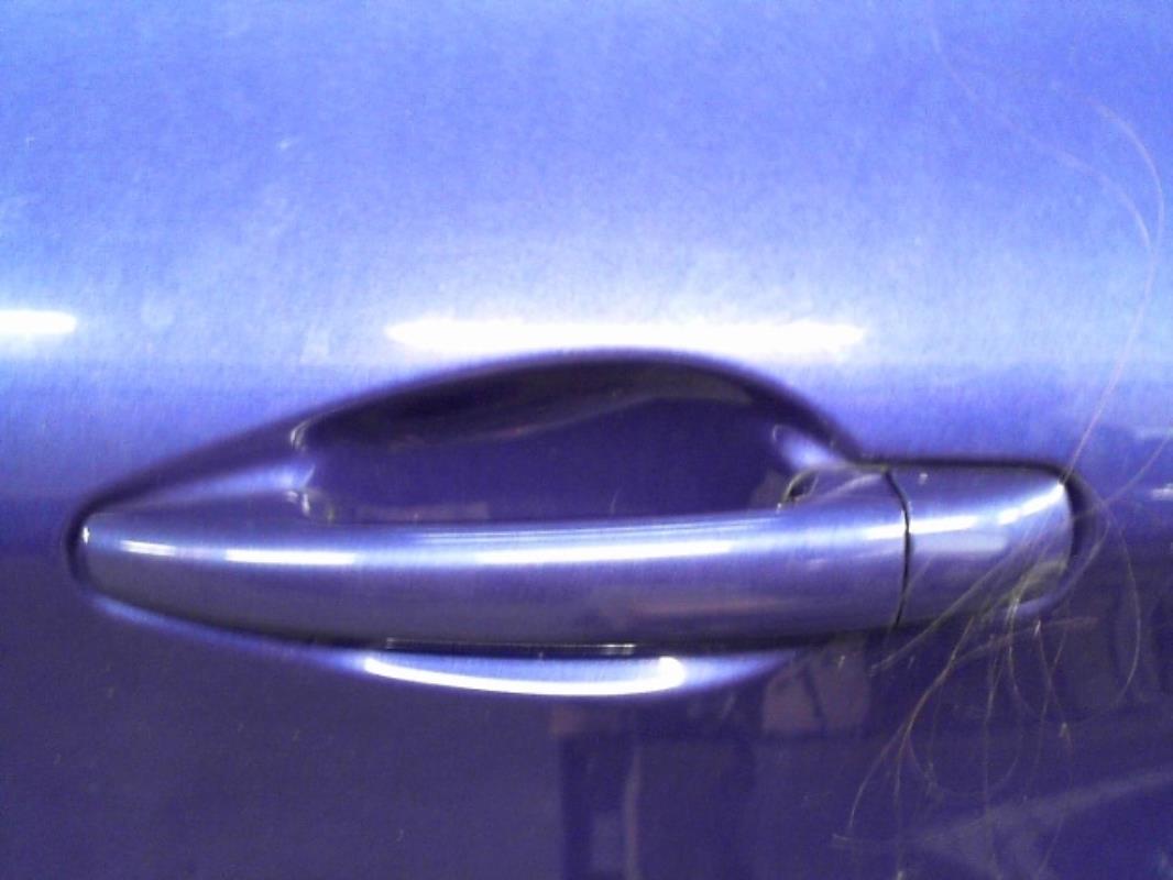 Maniglia portiera posteriore sinistra PEUGEOT 208 1 PHASE 1 Gasolina - 1