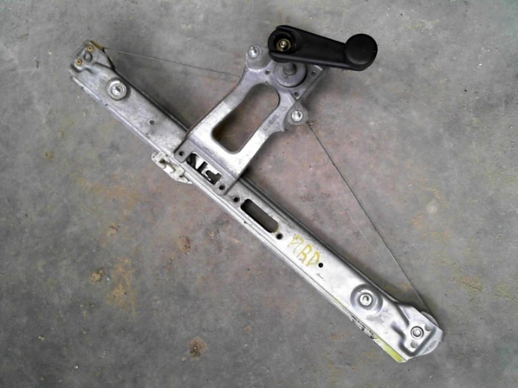 Alzacristalli manuale posteriore destro BMW SERIE 3 E46 PHASE 1 Diésel - 1