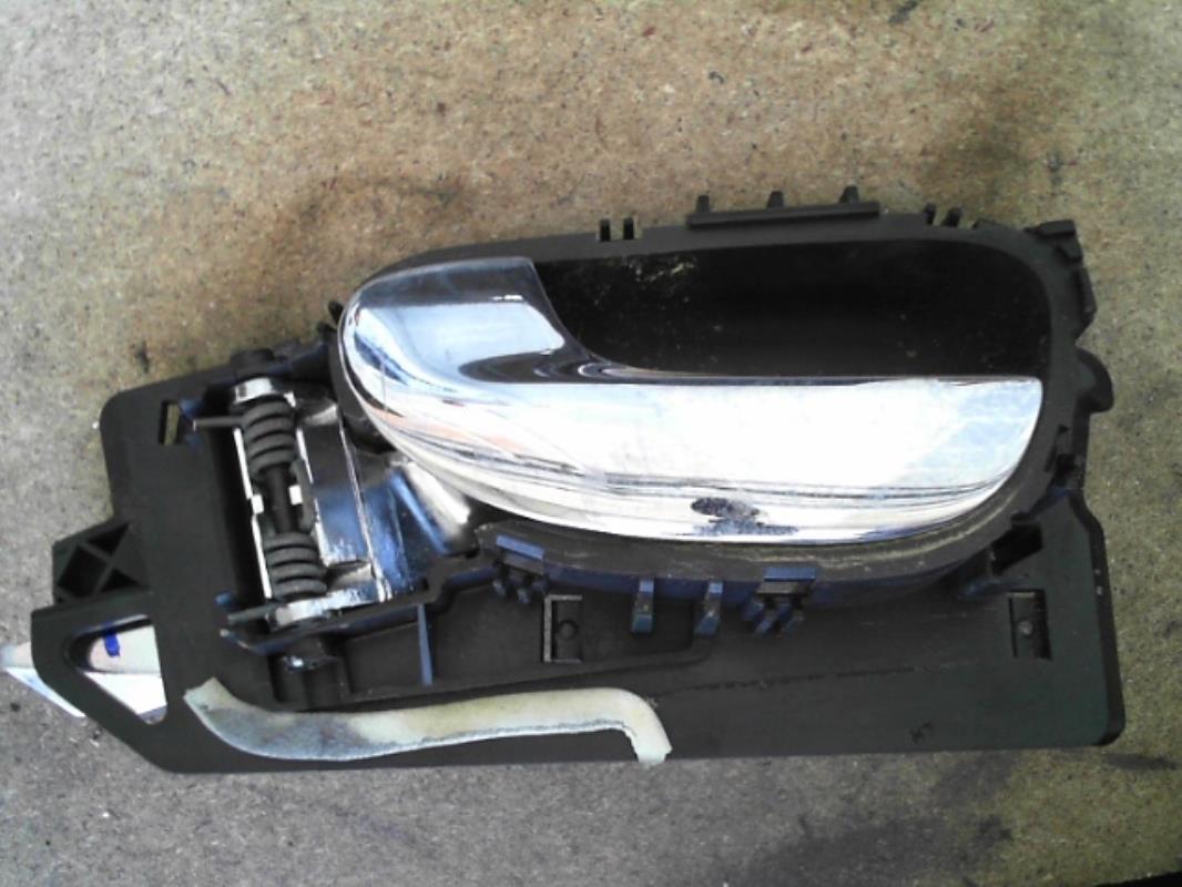Maniglia interna anteriore sinistra PEUGEOT 307 PHASE 2 BREAK Diésel - 1