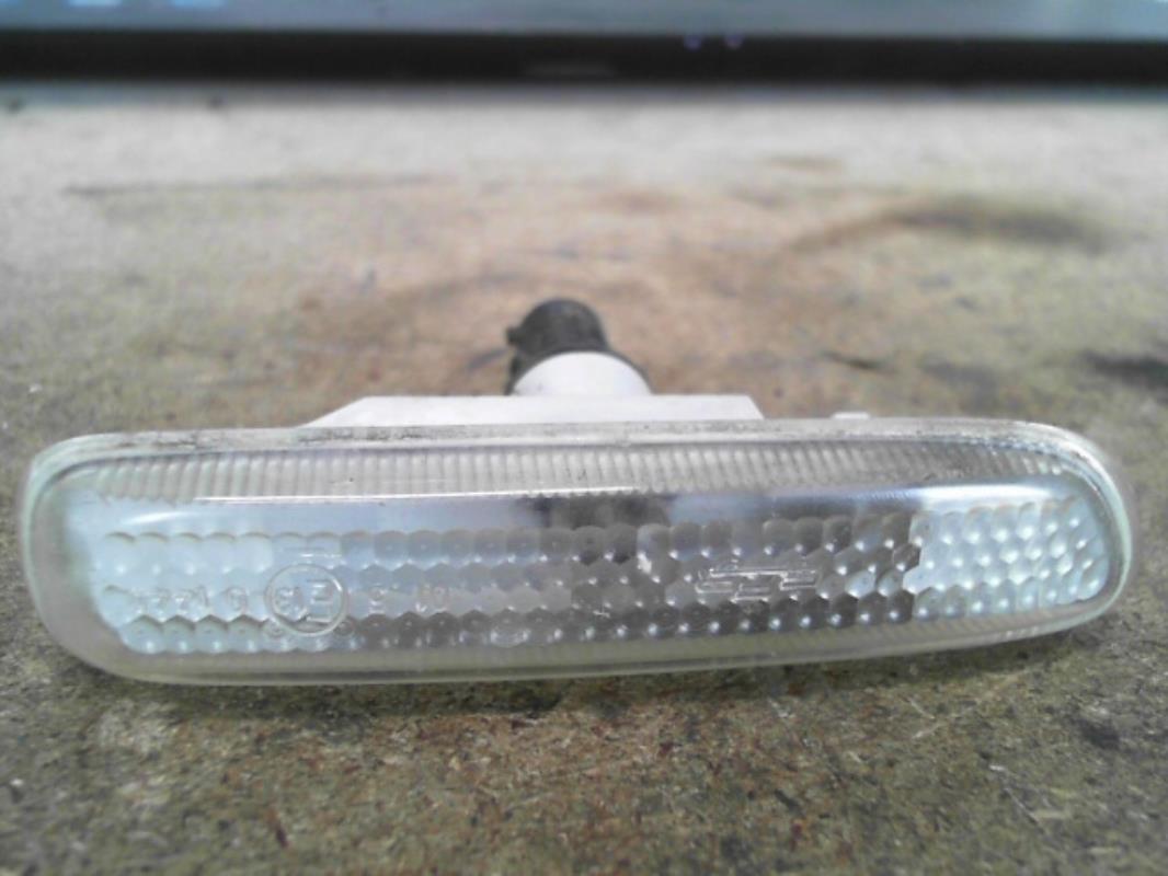 Ripetitore lampeggiante anteriore destro (Luci) BMW SERIE 3 E46 PHASE 1 Diésel - 1