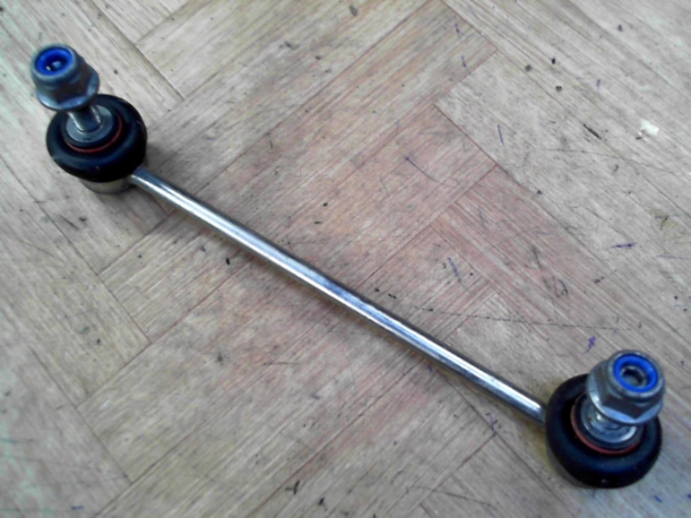 Tirante barra stabilizzatrice anteriore sinistro RENAULT TWINGO 3 PHASE 1 Gasolina - 1