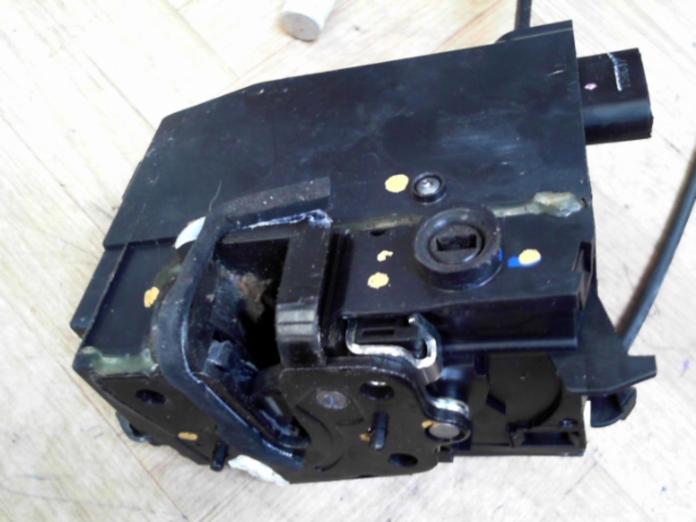 Chiusura centralizzata posteriore sinistra PEUGEOT 308 2 PHASE 1 Gasolina - 1