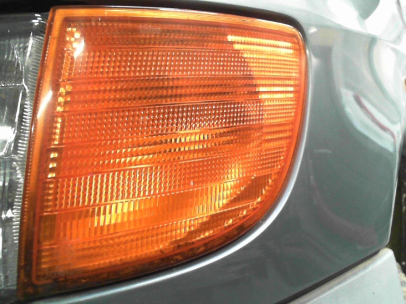 Gruppo ottico anteriore secondario sinistro (luci)(freccia) MERCEDES VITO 638 Diésel - 1