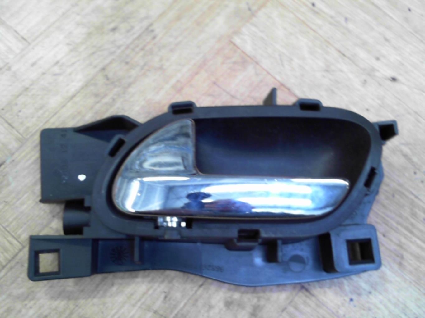 Maniglia interna anteriore sinistra PEUGEOT 407 COUPE Diésel - 1