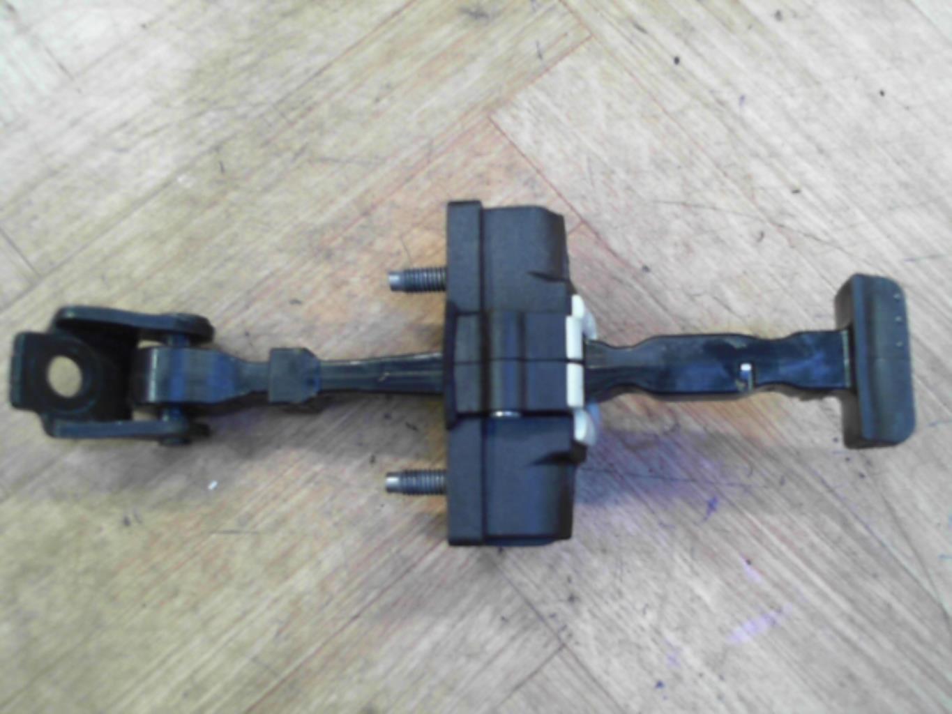 Arresto portiera anteriore destra RENAULT CAPTUR 1 PHASE 1 Diésel - 1