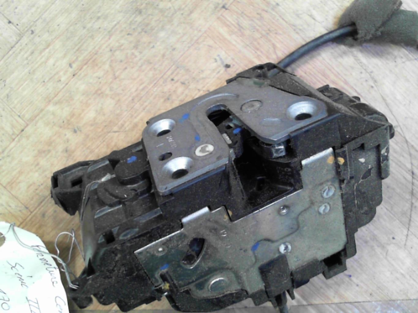 Chiusura centralizzata posteriore sinistra RENAULT SCENIC 3 PHASE 1 Diésel - 1