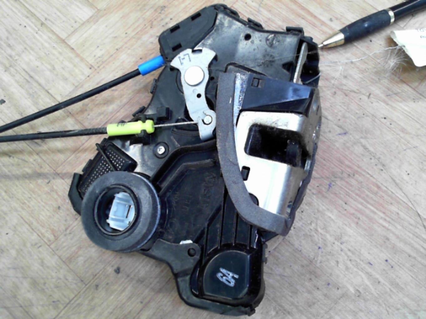 Chiusura centralizzata anteriore sinistra TOYOTA AURIS 1 PHASE 2 Diésel - 1