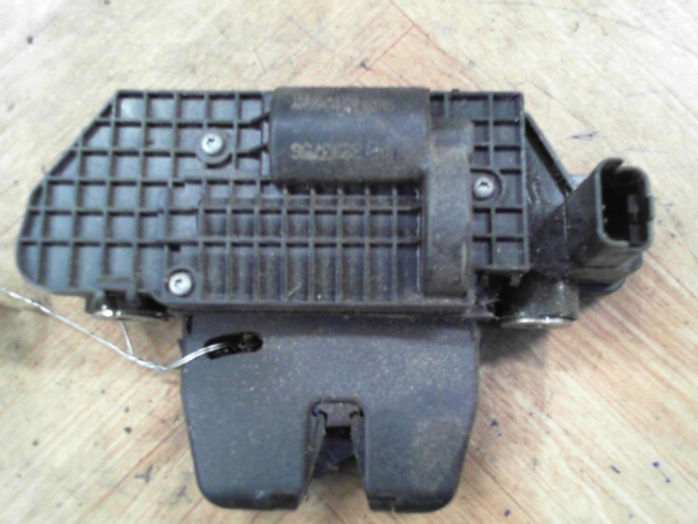Fermeture centralisee coffre CITROEN C3 2 PHASE 2 Diesel - 1
