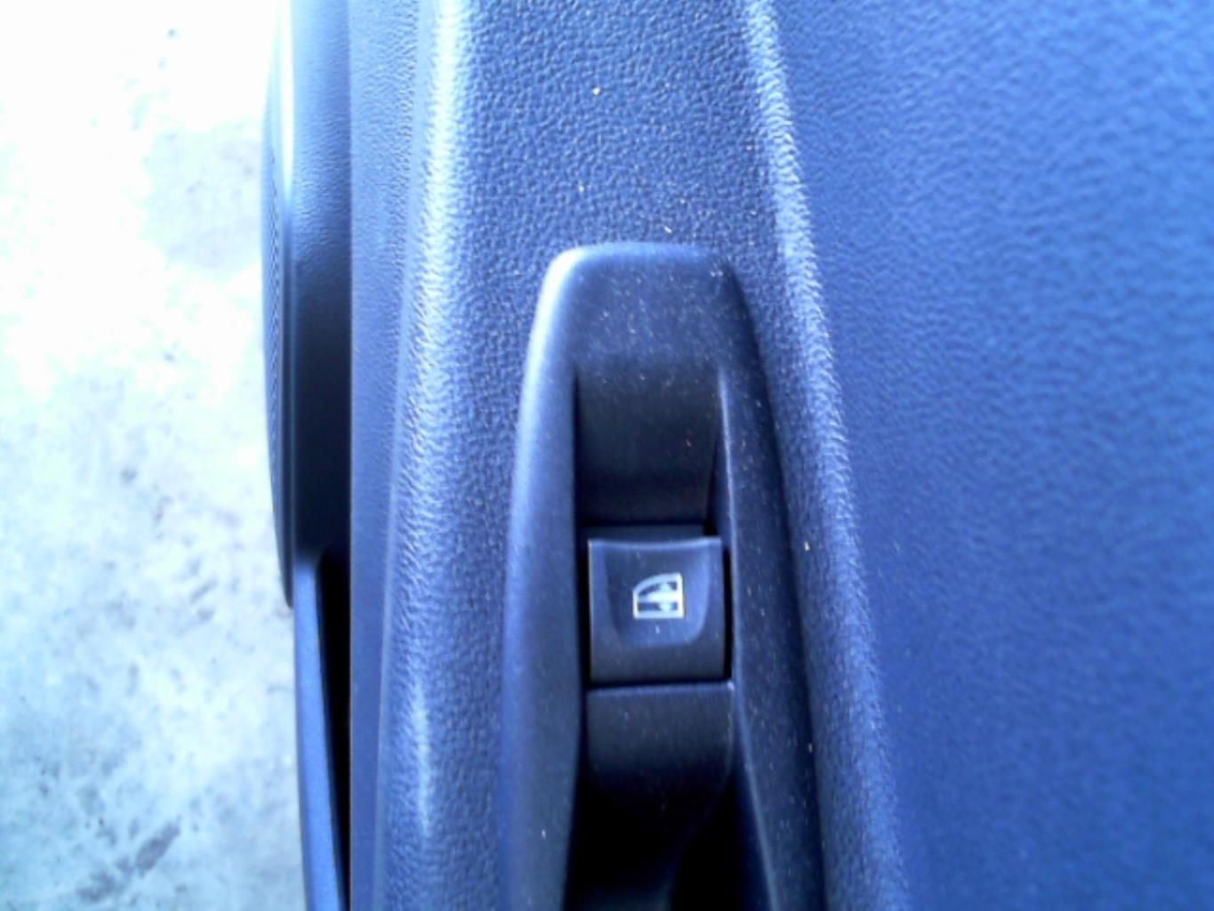 Interruttore lavacristalli posteriore destro RENAULT CAPTUR 1 PHASE 1 Diésel - 1