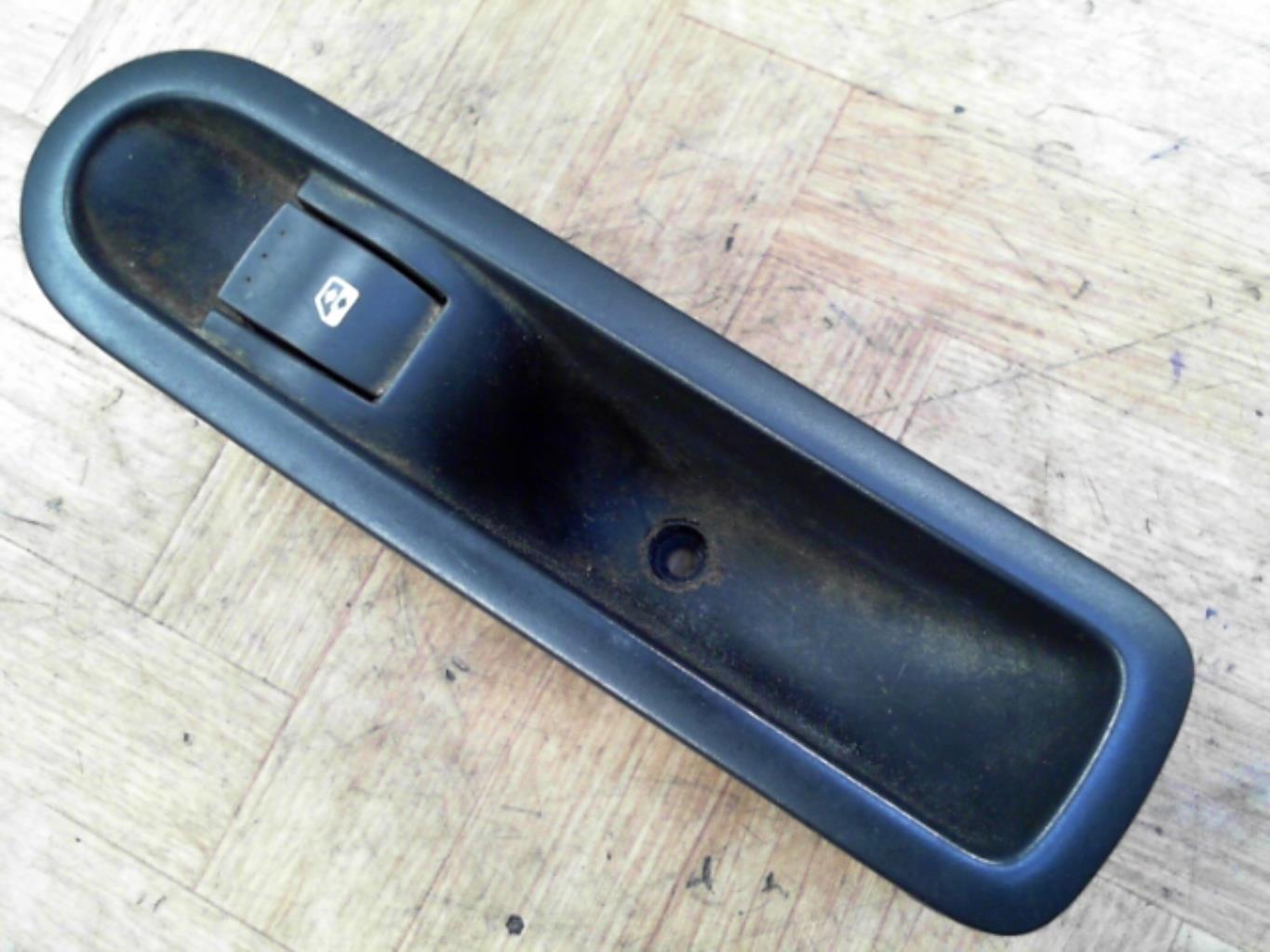 Interruttore lavacristalli posteriore destro RENAULT SCENIC 2 PHASE 1 Diésel - 1