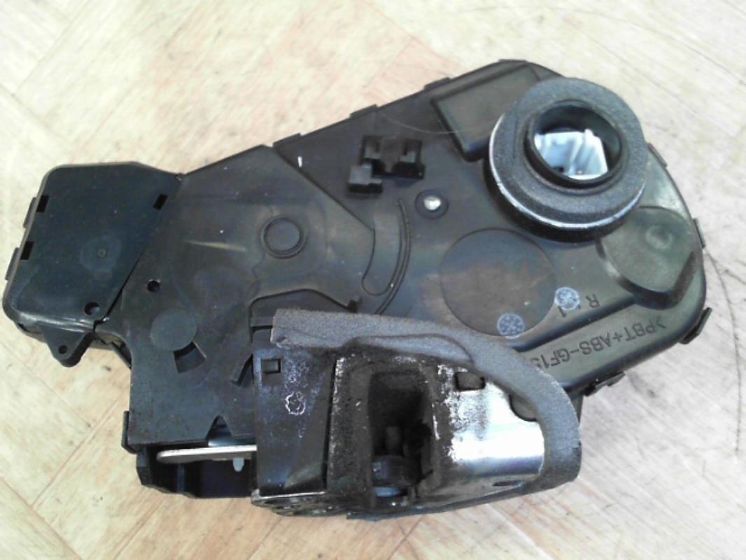Chiusura centralizzata bagagliaio TOYOTA RAV4 3 PHASE 1 Diésel - 1