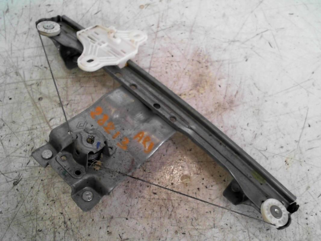 Alzacristalli manuale posteriore destro RENAULT CLIO 4 PHASE 1 Diésel - 1