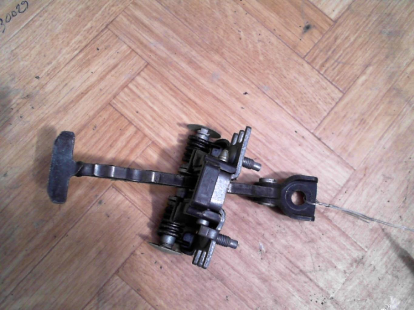 Arresto portiera posteriore sinistra CITROEN C3 2 PHASE 1 Diésel - 1