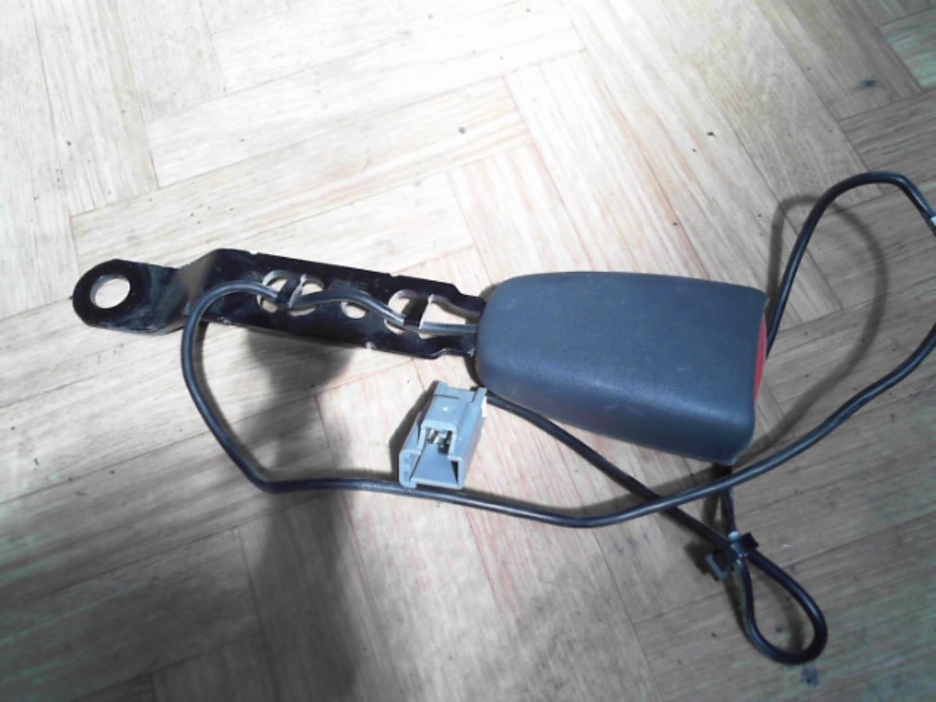Aggancio cintura sicurezza anteriore destro CITROEN C3 2 PHASE 1 Diésel - 1