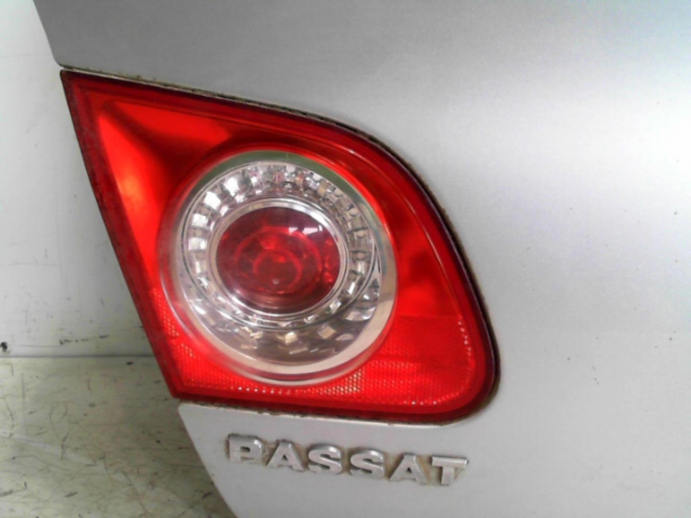 Gruppo ottico posteriore secondario sinistro (luci) VOLKSWAGEN PASSAT 5 Diésel - 1