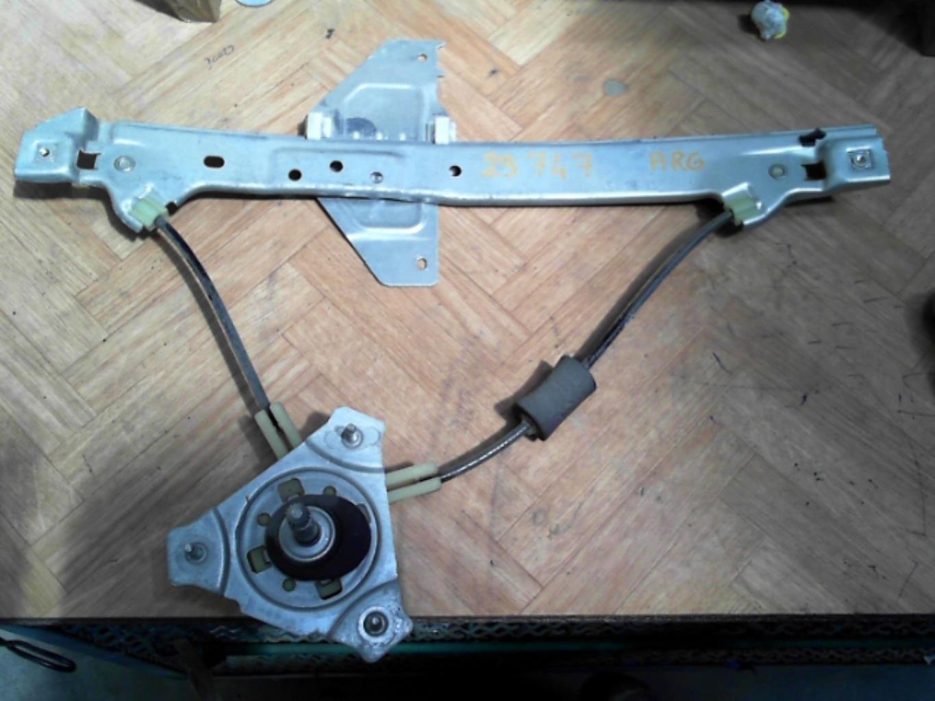 Alzacristalli manuale posteriore sinistro CITROEN C3 2 PHASE 1 Diésel - 1