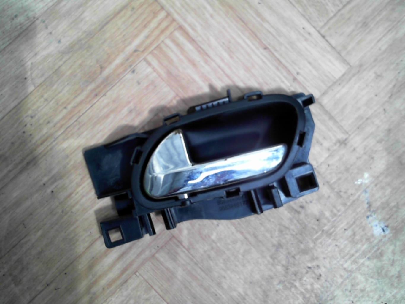 Maniglia interna posteriore sinistra CITROEN C3 2 PHASE 1 Diésel - 1
