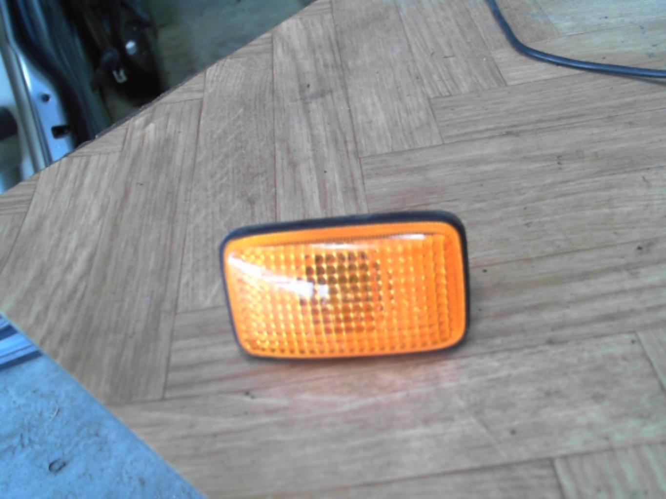 Ripetitore lampeggiante anteriore sinistro (Luci) NISSAN X-TRAIL 1 PHASE 1 Gasolina - 1