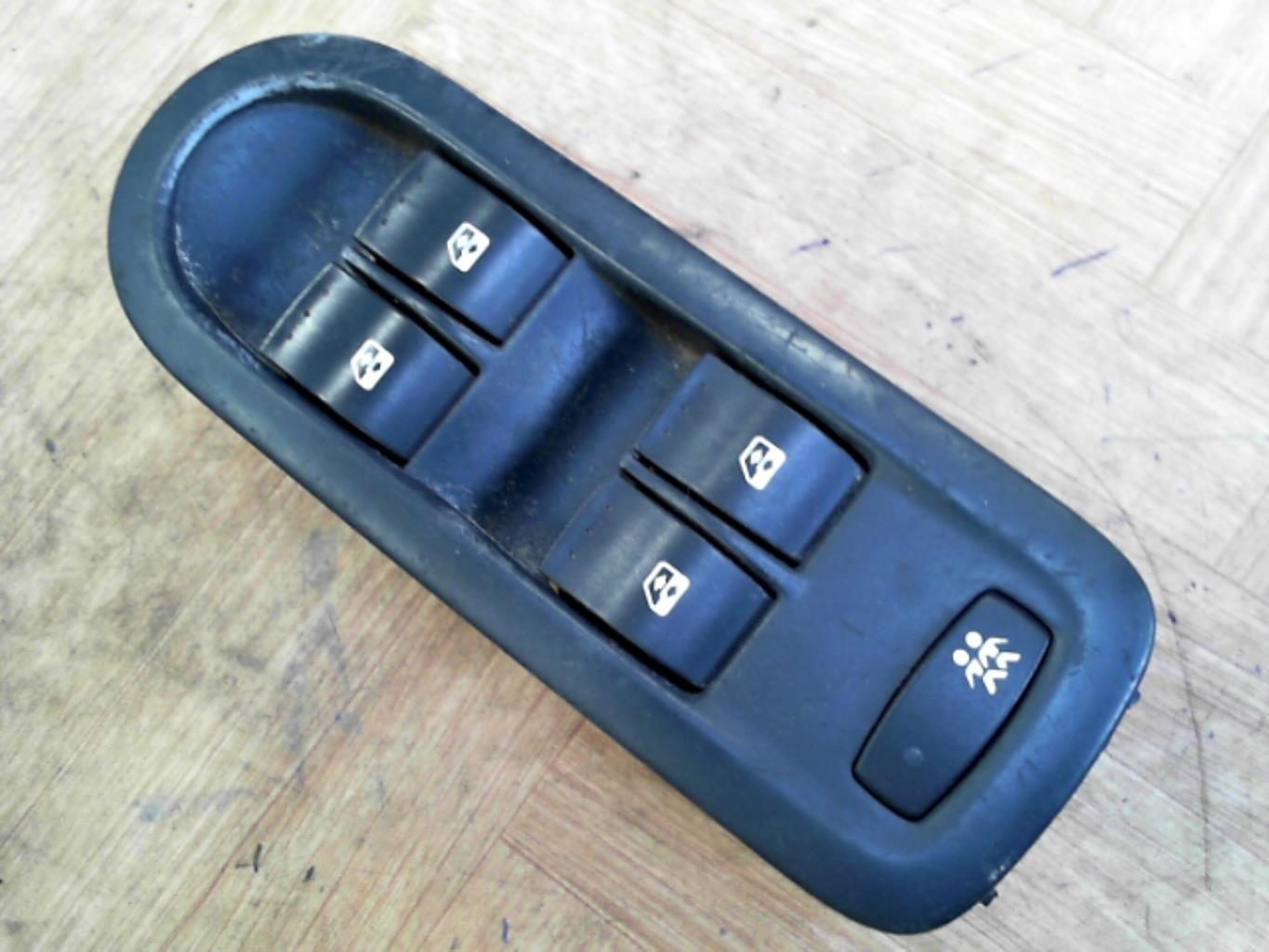Interruptor de elevalunas RENAULT SCENIC 2 PHASE 1 Diésel - 1