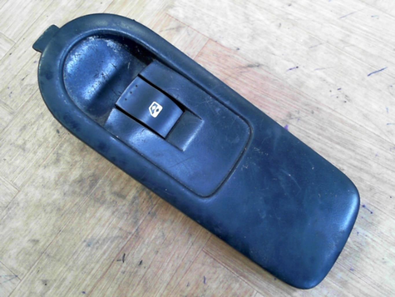 Interrupteur de leve vitre RENAULT SCENIC 2 PHASE 1 Diesel - 1