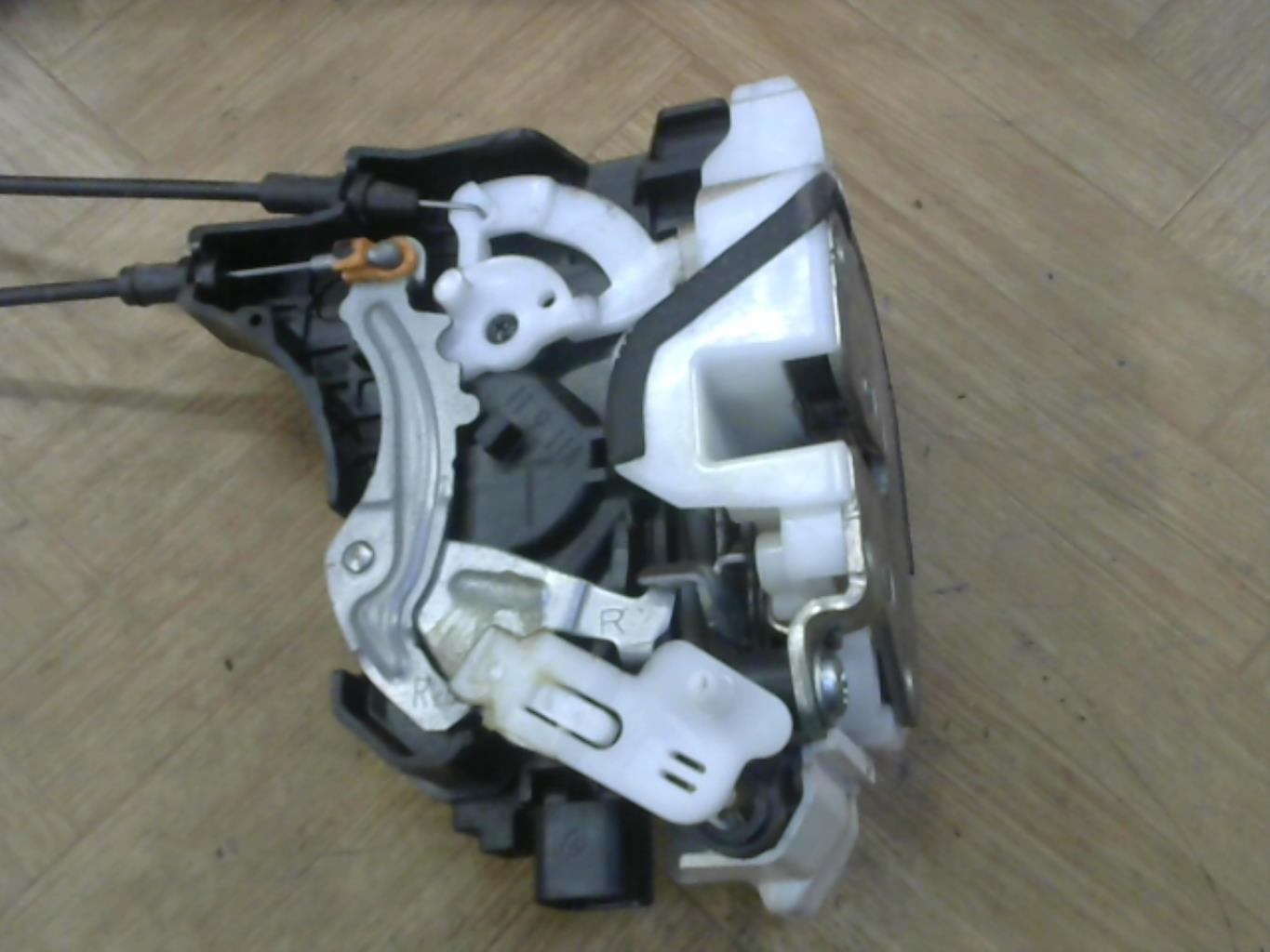 Chiusura centralizzata posteriore destra CITROEN C-CROSSER Diésel - 1