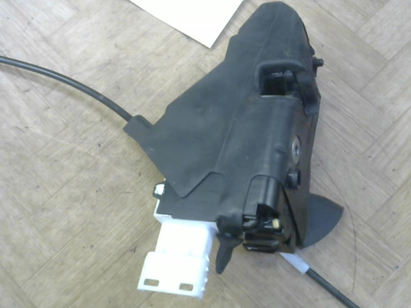Chiusura centralizzata anteriore destra PEUGEOT 407 PHASE 1 Diésel - 1