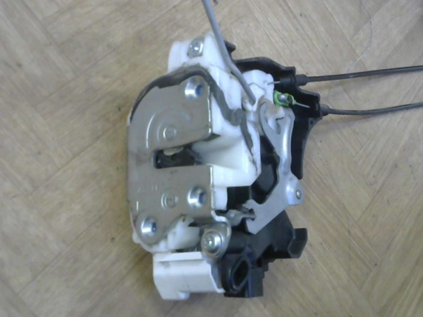Chiusura centralizzata anteriore sinistra CITROEN C-CROSSER Diésel - 1