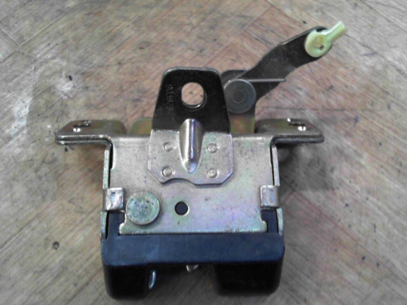 Fermeture non centralisee coffre OPEL CORSA B PHASE 1 Essence - 1