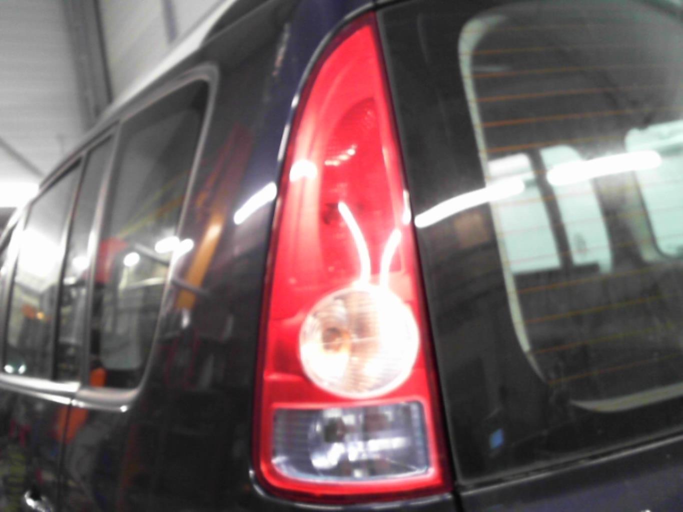 Fanale posteriore principale sinistro (luci) RENAULT ESPACE 4 PHASE 1 Diésel - 1