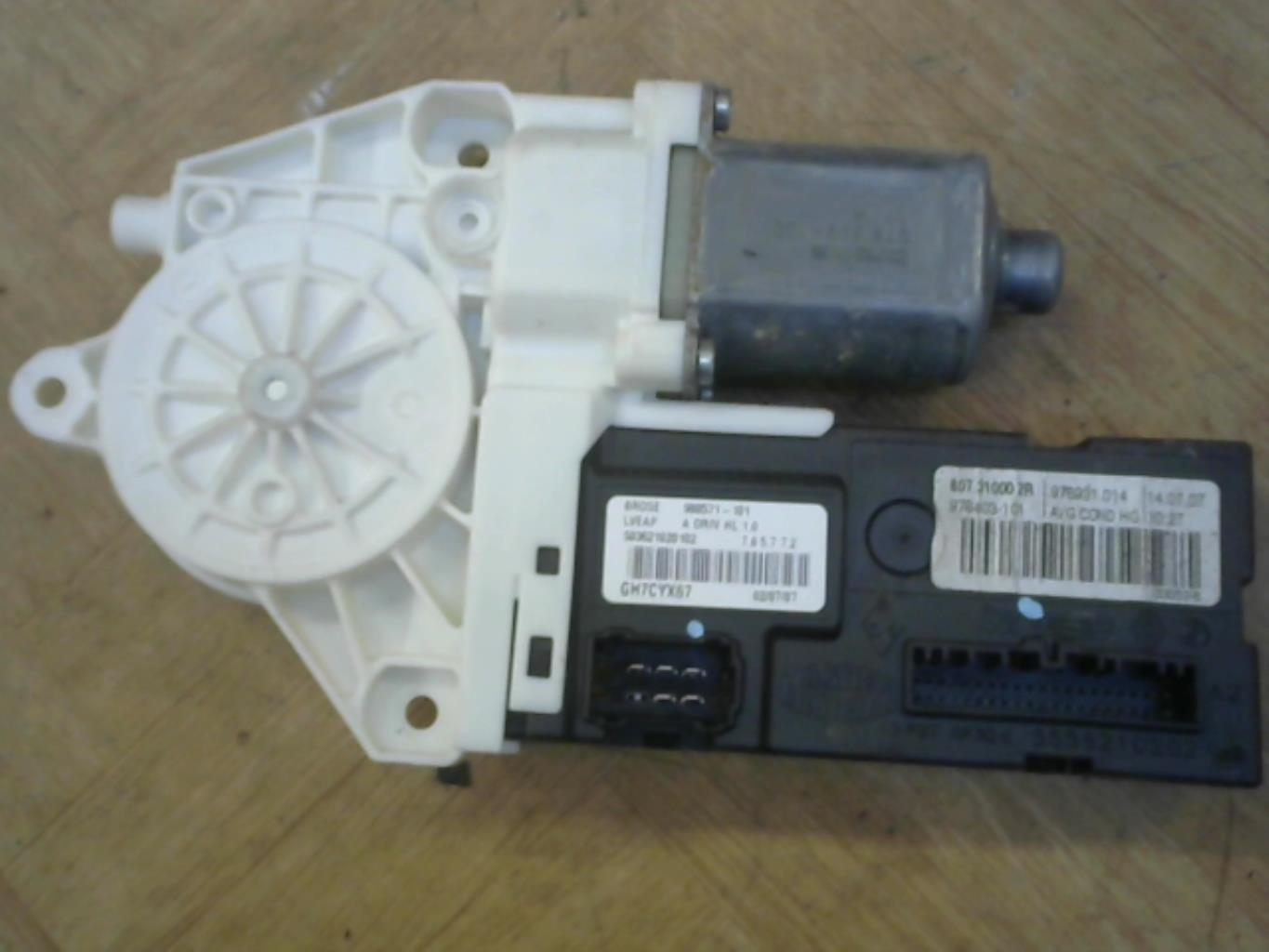 Motore alzacristalli anteriore sinistro RENAULT LAGUNA 3 PHASE 1 Diésel - 1