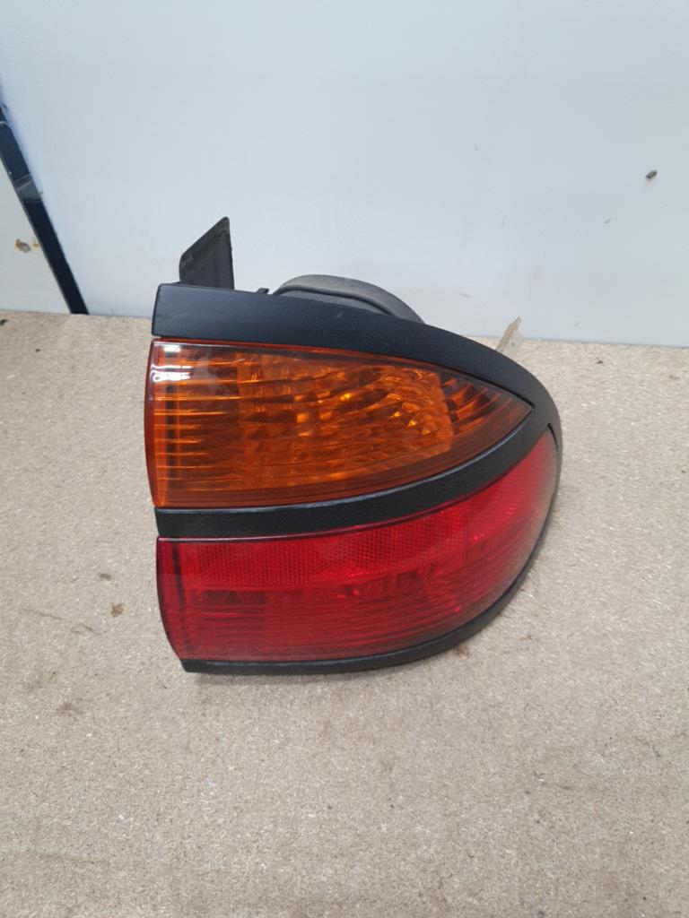 Fanale posteriore principale destro (luci) RENAULT LAGUNA 1 PHASE 2 Gasolina - 1