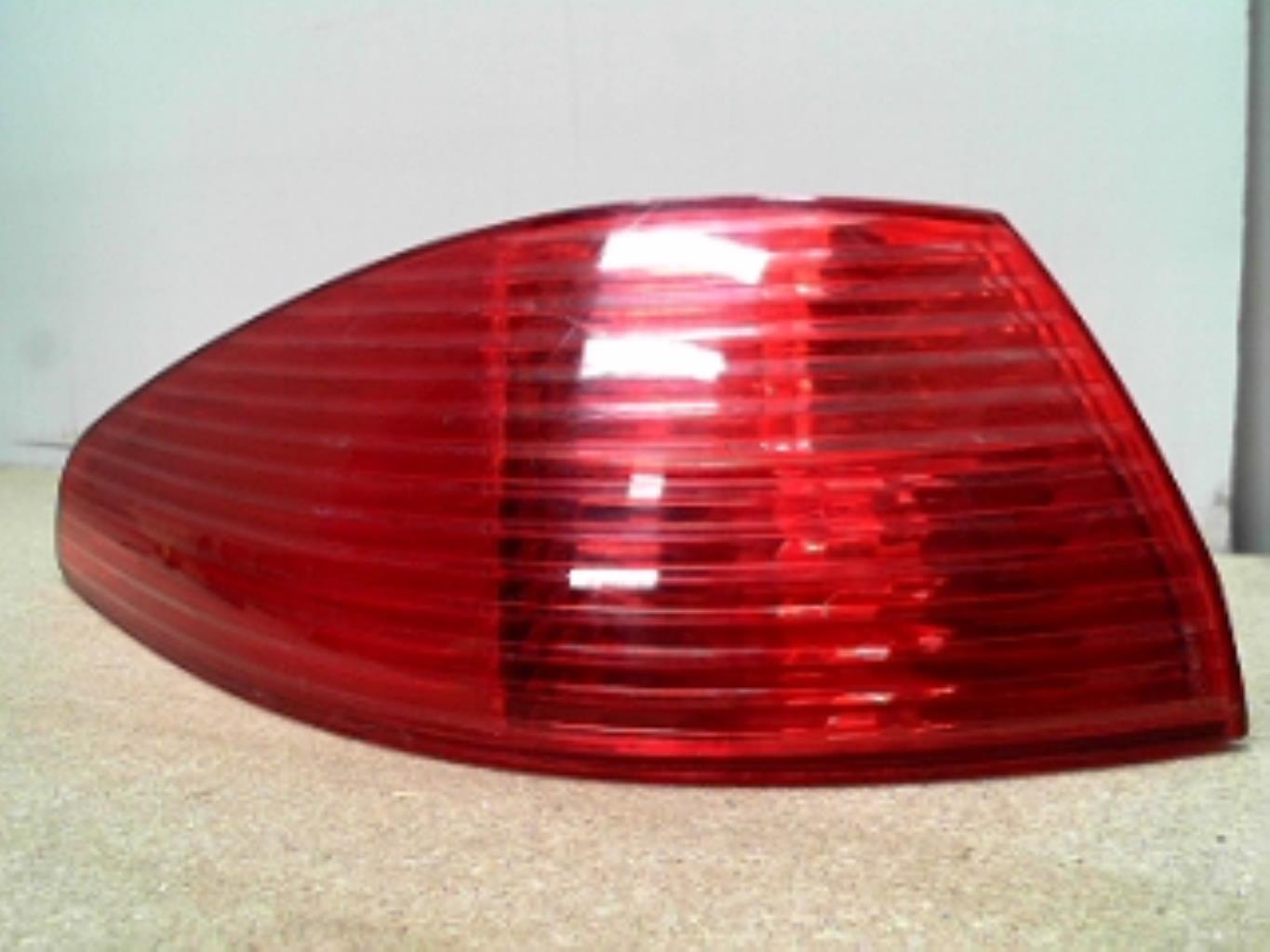 Fanale posteriore principale sinistro (luci) PEUGEOT 607 PHASE 1 Diésel - 1