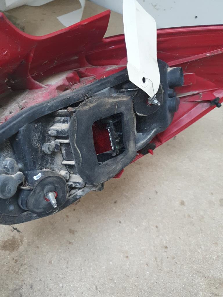 Fanale posteriore principale sinistro (luci) OPEL CORSA D PHASE 1 Diésel - 1