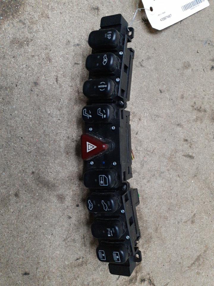 Interruttore luci emergenza MERCEDES CLASSE S 220 Gasolina - 1